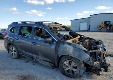 2022 Subaru Ascent Premium z USA, uszkodzony, nr VIN 4S4WMACD0N3437193